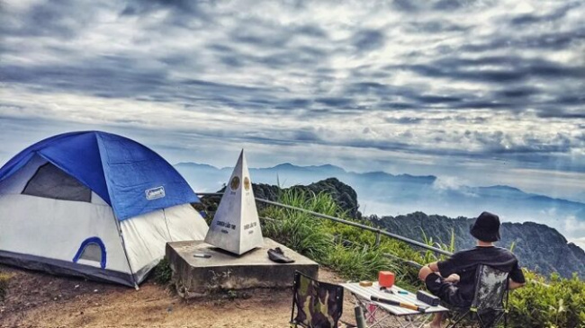 Amazingly beautiful camping sites in Ha Giang that few people know 