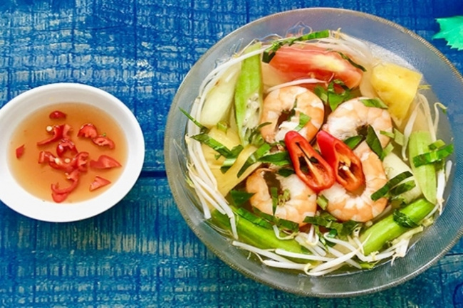 2 cách nấu canh chua tôm ngon, bổ dưỡng cho bữa ăn chất lượng