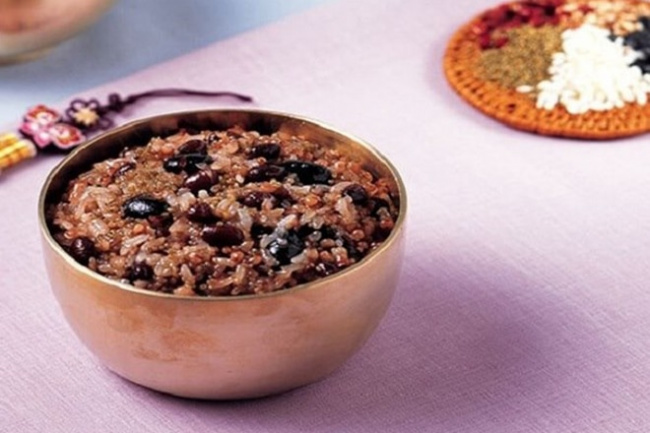 2 cách nấu gạo lứt đậu đen giảm cân đơn giản nhất tại nhà