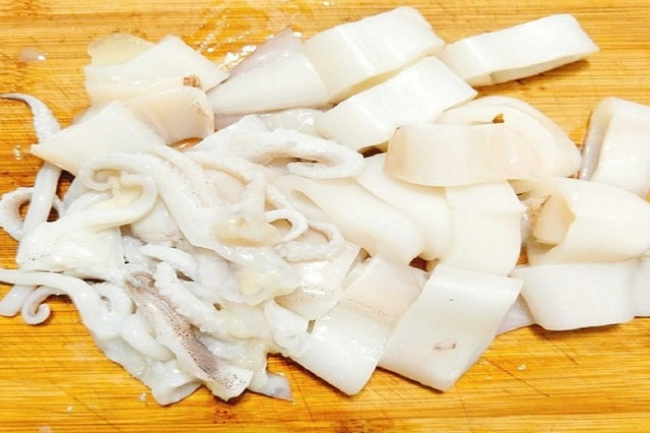 cách nấu cháo hải sản thơm ngon, bổ dưỡng với 5 công thức đơn giản nhất