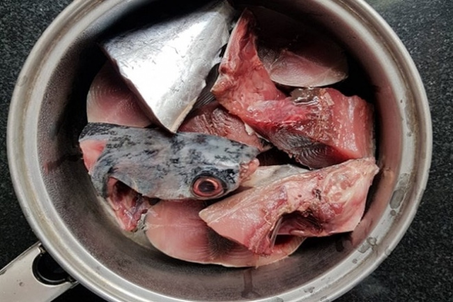 cách nấu bún cá ngừ ngon không tanh với nước lèo ngọt đậm đà