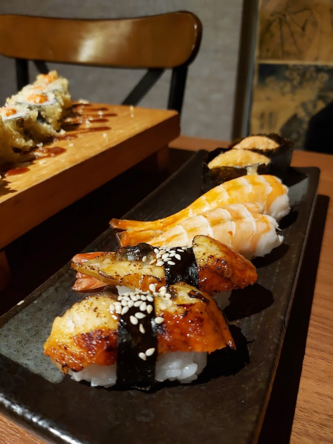 ăn chơi sài gòn, điểm mặt nhà hàng đồ nhật uchi sushi ‘gây sốt’ tại sài thành