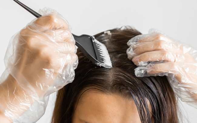 kiểu tóc, cách khắc phục tóc nhuộm không đều màu đơn giản ngay tại nhà