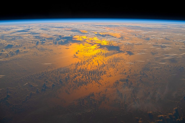 ngắm trái đất từ trạm vũ trụ quốc tế