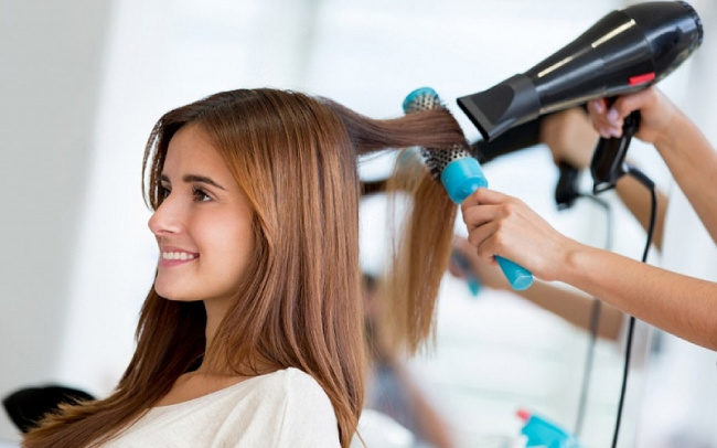 kiểu tóc, giải đáp: cắt tóc layer nữ có cần uốn không?
