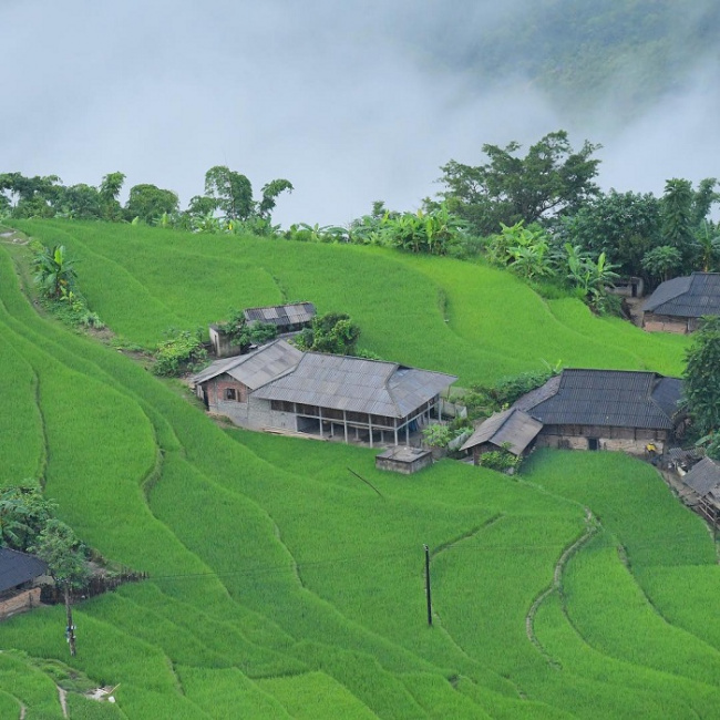 beautiful village, ha giang travel experience, phung ha giang village, phung village, tourist places in ha giang, go find phung ha giang – a beautiful terraced paradise under the clouds