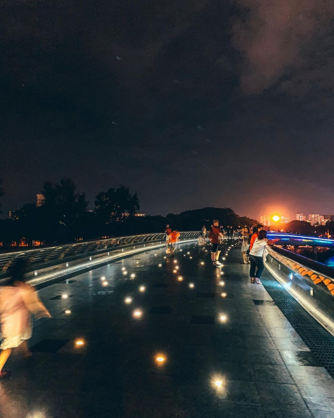 miền nam, thành phố hồ chí minh, review cầu ánh sao – hồ bán nguyệt: singapore thu nhỏ giữa quận 7 sài gòn