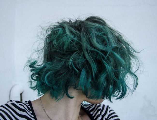 kiểu tóc, 10+ kiểu tóc nhuộm màu xanh rêu trendy cực xinh và cuốn hút