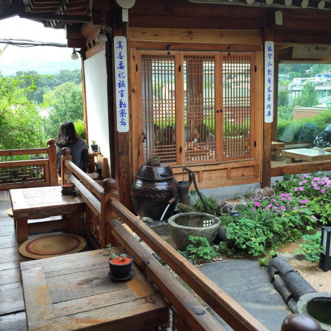 dạo chơi làng cổ thú vị bukchon hanok ở seoul