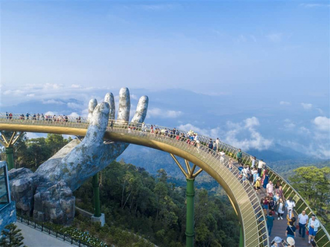 golden bridge, da nang: the most incredible pedestrian bridge in vietnam
