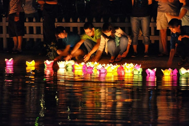 11 best nightlife in hoi an - light up your experiences at night