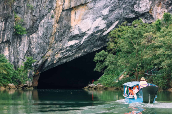 top 18 instagram worthy places in vietnam