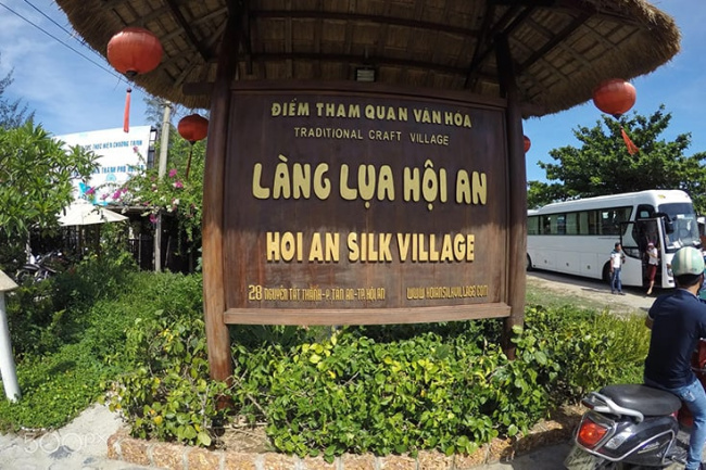 13 best places for shopping in hoi an: buyer guide & tips