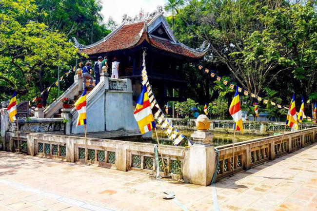 one pillar pagoda hanoi, vietnam