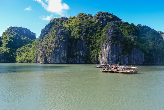 top 4 worth-visiting floating villages in halong bay