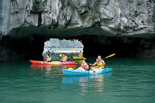 8 magnificent & mysterious halong bay caves to witness at least once