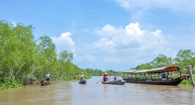the best time to visit mekong delta
