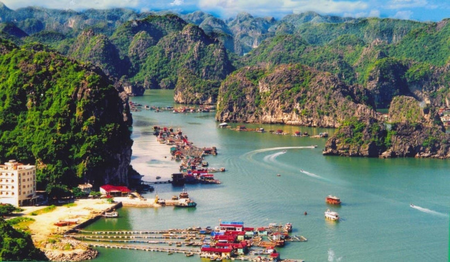 halong bay day trip or overnight: which one is better?