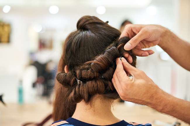 kiểu tóc, 5 bước hiệu quả để lựa chọn địa chỉ học tạo mẫu tóc ở tại kon tum