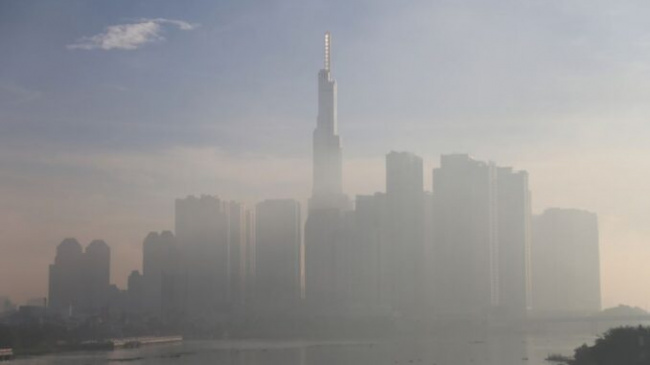 pollution smog, tp hcm, saigon is in the fog