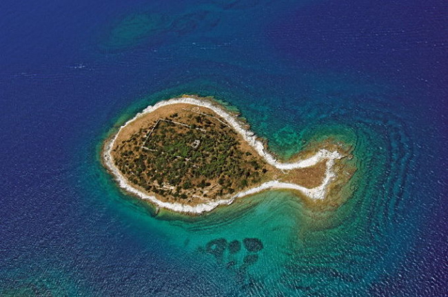 đảo đẹp, top 8 hòn đảo có hình dáng kỳ lạ nhưng tuyệt đẹp