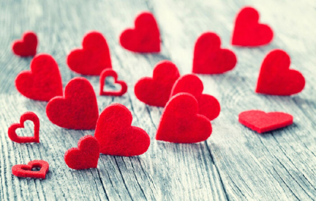Top 20 bài thơ tình hay nhất dành cho các cặp đôi yêu nhau - ALONGWALKER