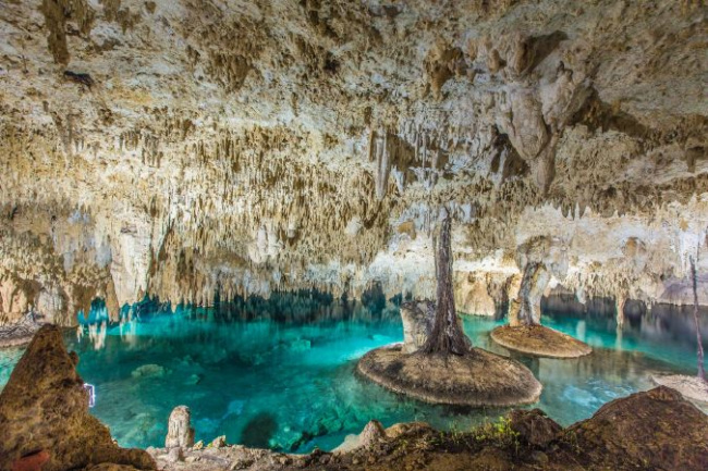 hang động, du lịch, hang động đẹp, hang động sâu, hang động dài, top 12 hang động đẹp mê hồn là những kỳ quan tráng lệ nhất hành tinh