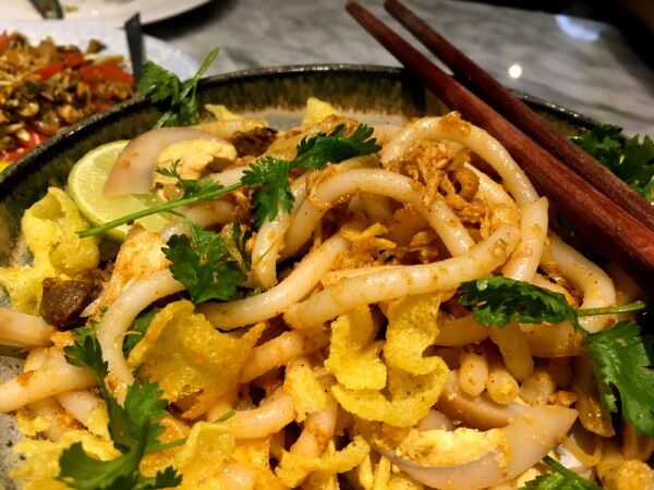 myanmar, salad lá trà, bún cá mohinga, cà ri myanmar, top 10 món ăn ngon nhất khi du lịch ở myanmar nhất định phải thử