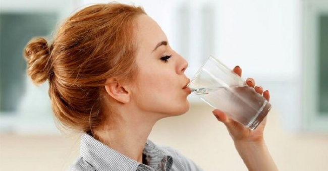 uống nhiều nước, uống nước, mẹo vặt, hữu ích, hướng dẫn, android, top 10 cách đơn giản giúp bạn uống nhiều nước hơn
