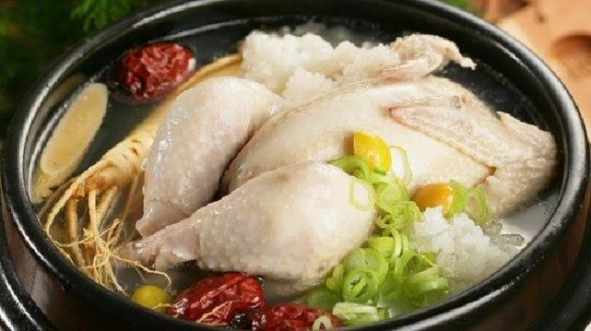 món ăn ngon tại seoul, thịt bò nướng bulgogi, cơm trộn bibimbap, canh gà nhân sâm samyetang, top 10 món ăn ngon tại seoul hàn quốc