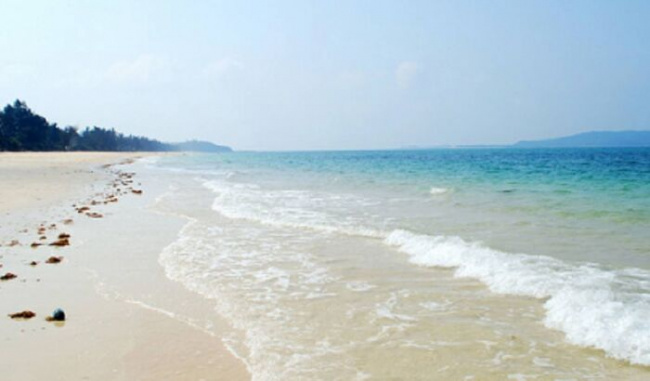 cô tô, bãi biển hồng vàn, bãi biển vàn chảy, đảo cô tô con, top 10 địa điểm du lịch tại cô tô