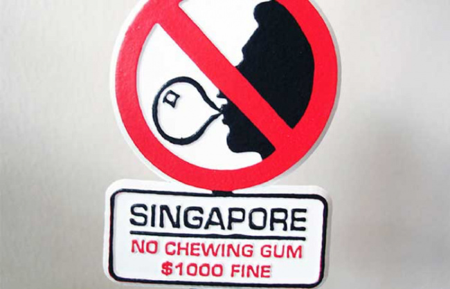 luật cấm kì lạ, quy luat khi đi thái, kẹo cao su singapore, top 10 quy tắc kì lạ của một số nước trên thế giới bạn nên biết