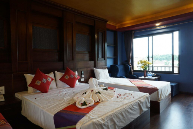 ăn chơi sapa, lưu trú ở sapa, review saparis hotel khách sạn giữa lòng thị trấn giá chỉ từ 600k