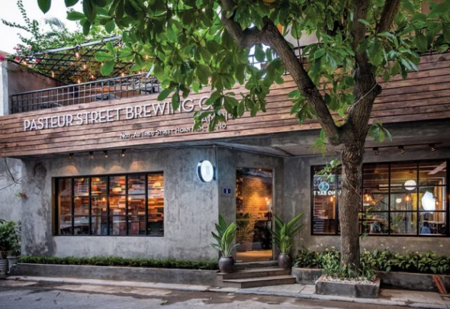 coming to bar, danang, 10 best bars in vietnam 2022