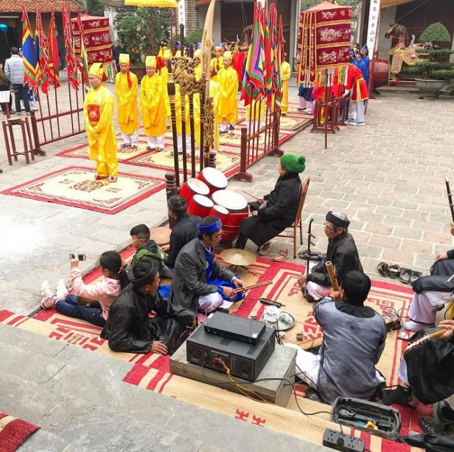 hanoi festival, huong pagoda, traditional festival, traveling hanoi, top 10 unique traditional festivals in hanoi, many impressive cultural activities