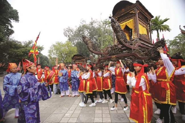 hanoi festival, huong pagoda, traditional festival, traveling hanoi, top 10 unique traditional festivals in hanoi, many impressive cultural activities