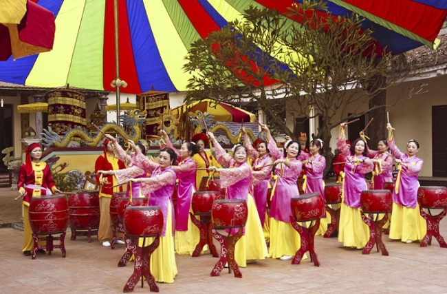 hanoi festival, huong pagoda, traditional festival, traveling hanoi, top 10 unique traditional festivals in hanoi, many impressive cultural activities
