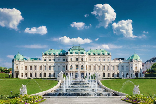 du lịch áo, những địa điểm đẹp ở áo, cung điện belvedere, vienna, vienna hofburg, top 10 điểm du lịch bạn không nên bỏ lỡ khi du lịch ở áo