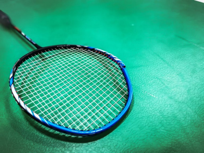 độ căng của dây ảnh hưởng thế nào đến vợt đánh cầu lông?