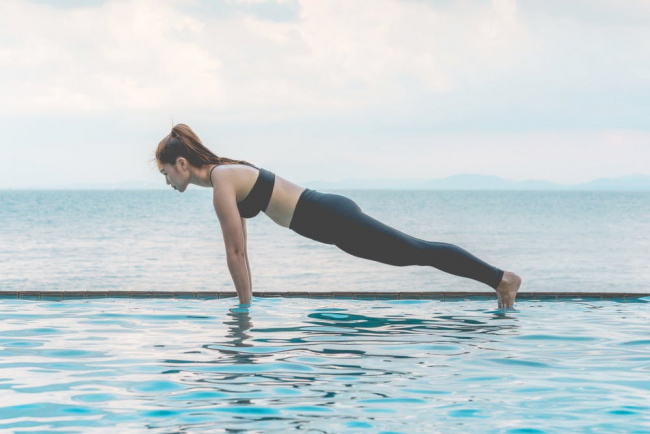 5 bài tập yoga chữa gù lưng bạn không nên bỏ qua
