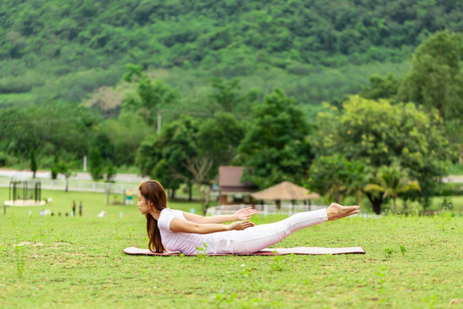các bài tập yoga chữa thần kinh tọa tập đến đâu khỏe đến đó