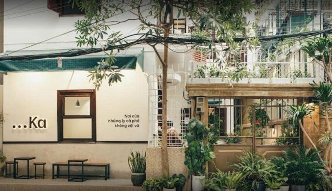 Top quán cà phê sân vườn Hà Nội thư giãn tuyệt vời nhất - ALONGWALKER