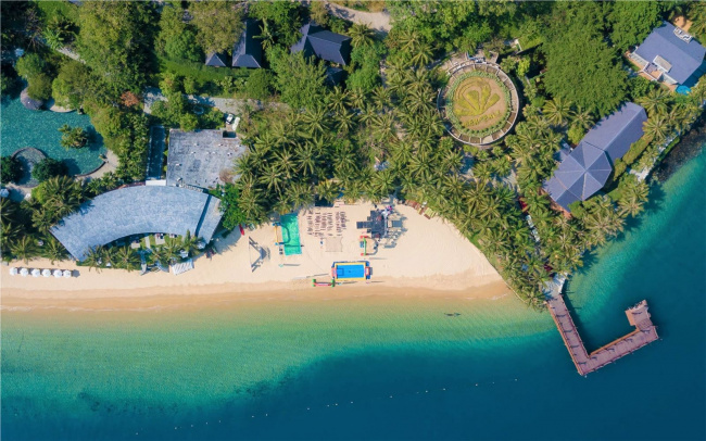 top 9 resort nha trang view biển cực đẹp, sang chảnh nhất