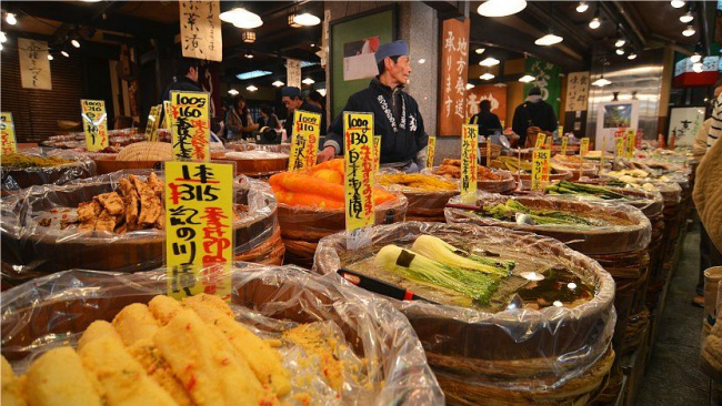 ghé thăm nishiki - khu chợ nổi tiếng nhất kyoto, nhật bản