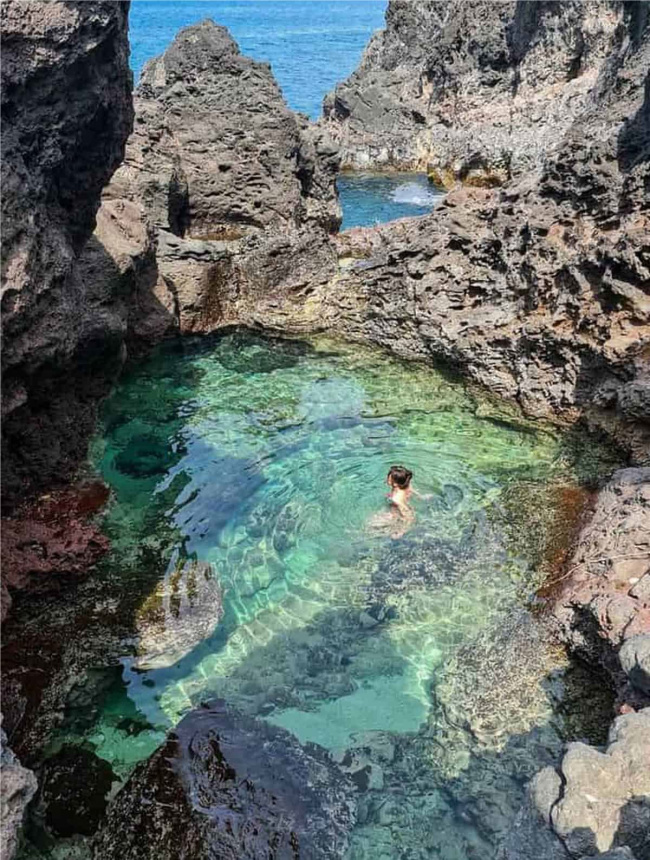 hồ bánh xe - hồ bơi giữa biển độc - lạ của đảo phú quý