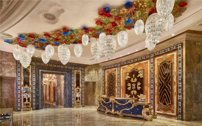 bên trong khách sạn the reverie saigon có giá 300 triệu/đêm tại tp.hcm