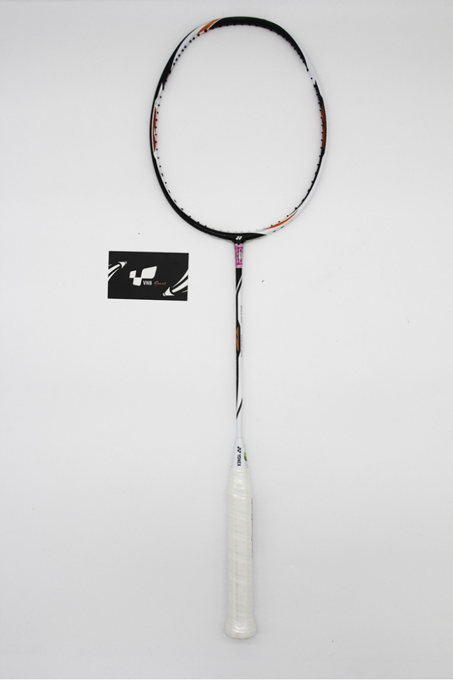 5 mẫu vợt cầu lông yonex công thủ toàn diện tốt nhất hiện nay