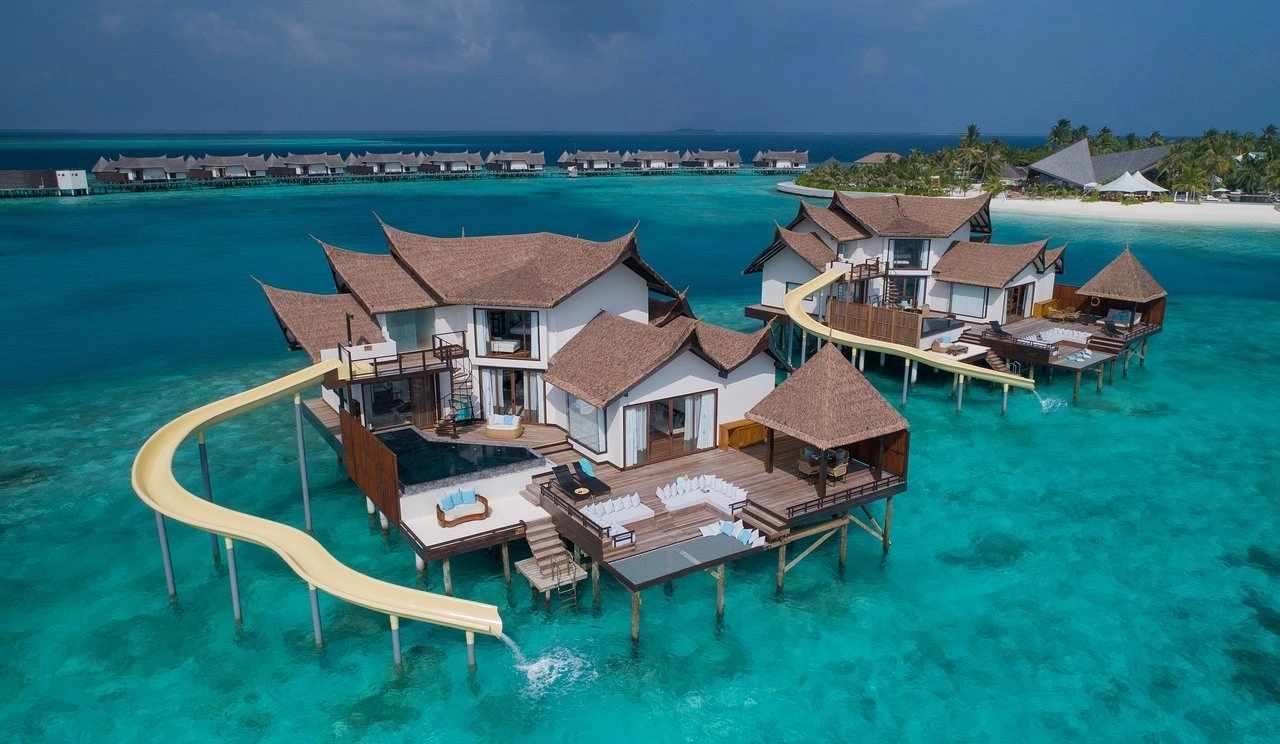 10 resort trên mặt nước đáng tiền ở maldives