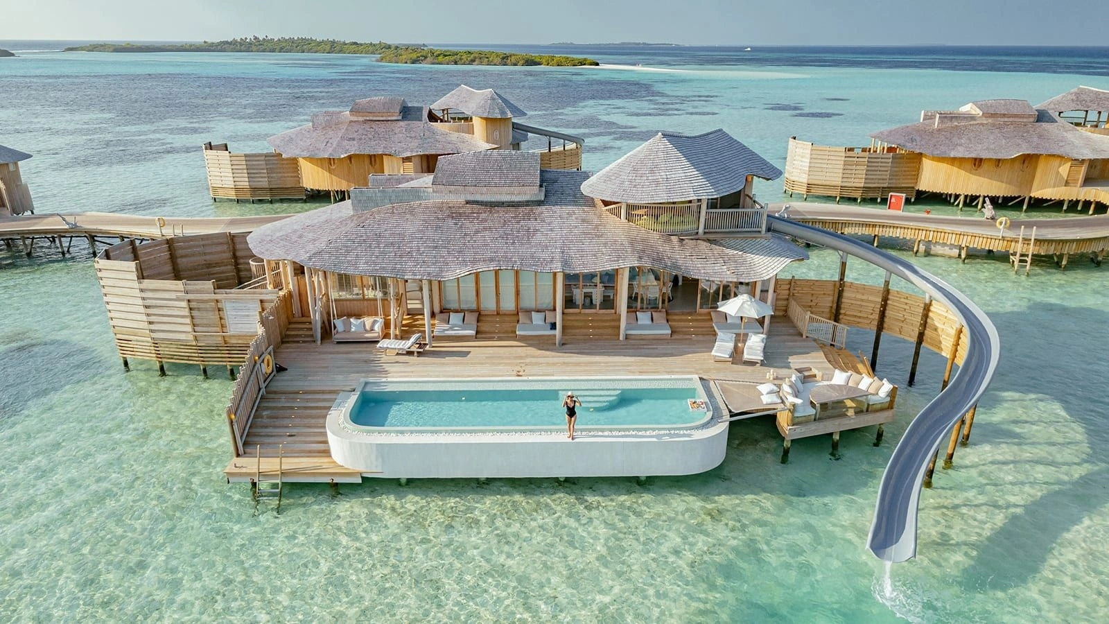 10 resort trên mặt nước đáng tiền ở maldives