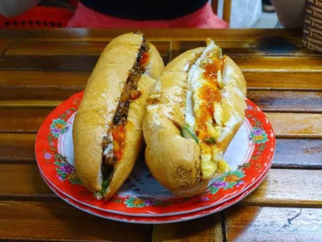 food, vietnam, finding the best banh mi in vietnam – rose on a mission!